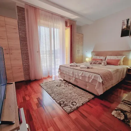 Temida Lux Apartamento *